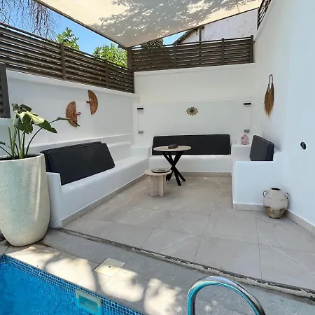 Luna Bodrum, Oezel Isitmali Havuzlu Holiday home Ortakent