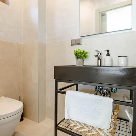 Luna Bodrum, Oezel Isitmali Havuzlu Holiday home
